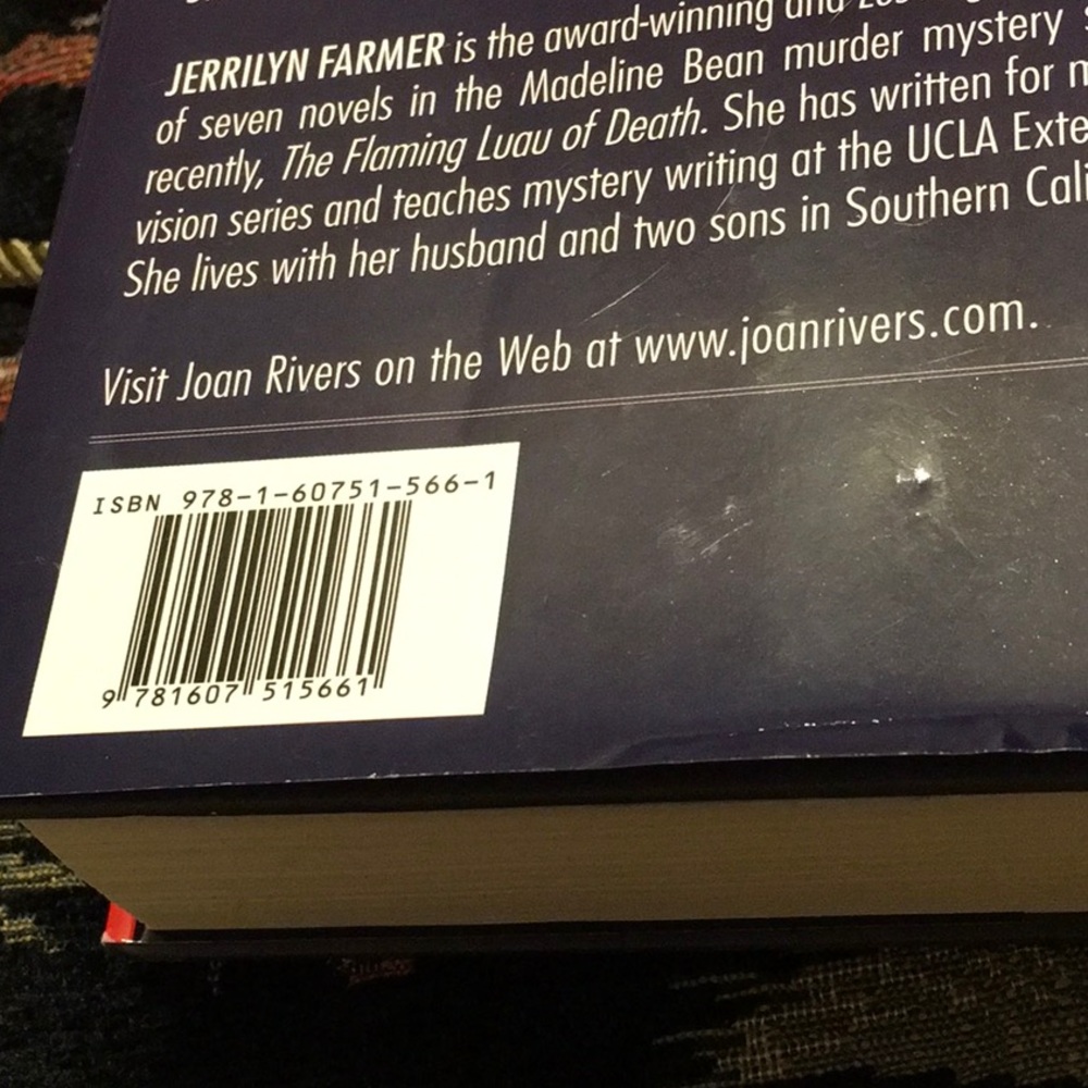 NWT, MURDER AT at the ACADEMY AWARDS, Joan Rivers,Large Print edition,Hardcover - Picture 3 of 6